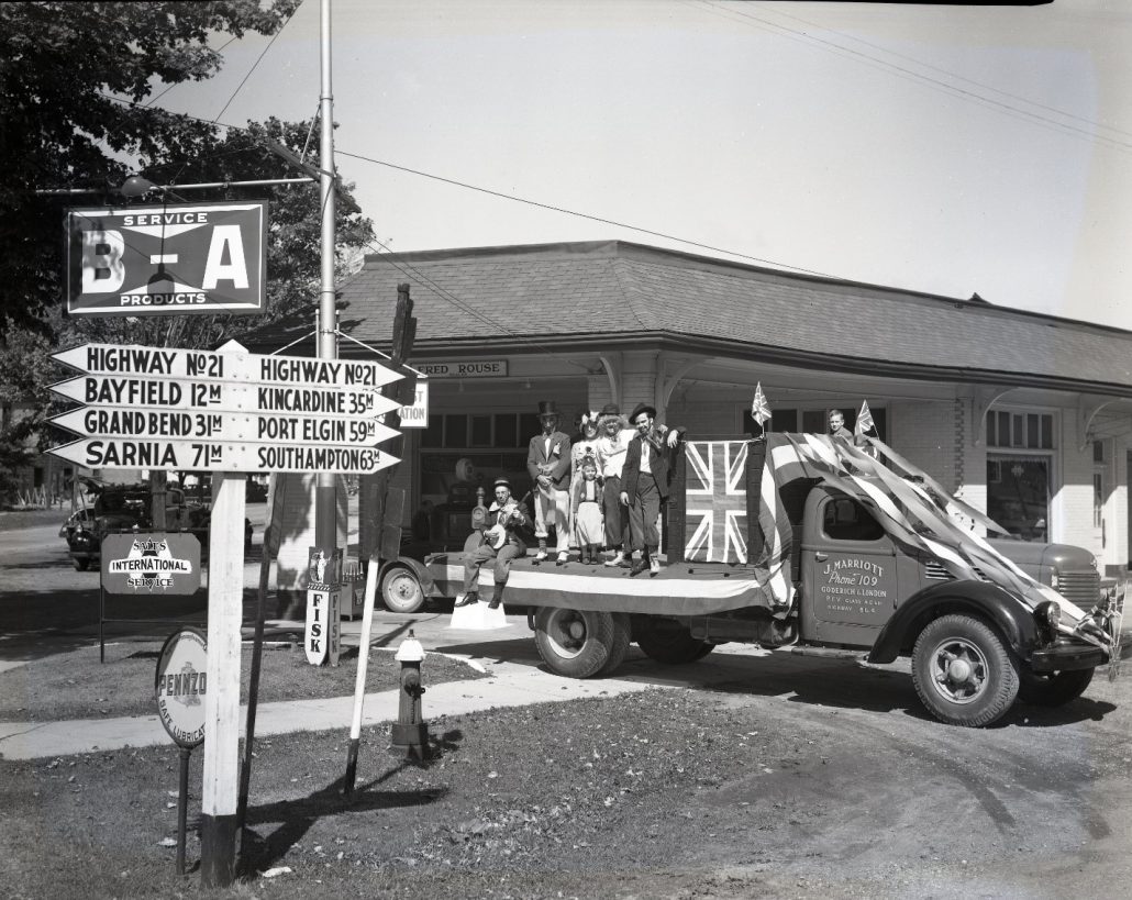 Historic image from 1946 of a truck decorated for the Labour Day celebrations